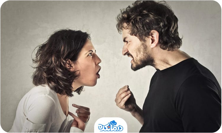 یک زوج در حال دعوا کردن